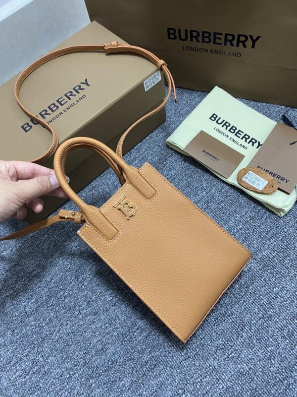 Pocket Tote