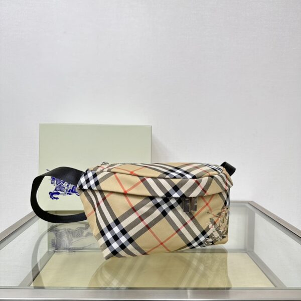 Belt Bag - Burberry - Image 2