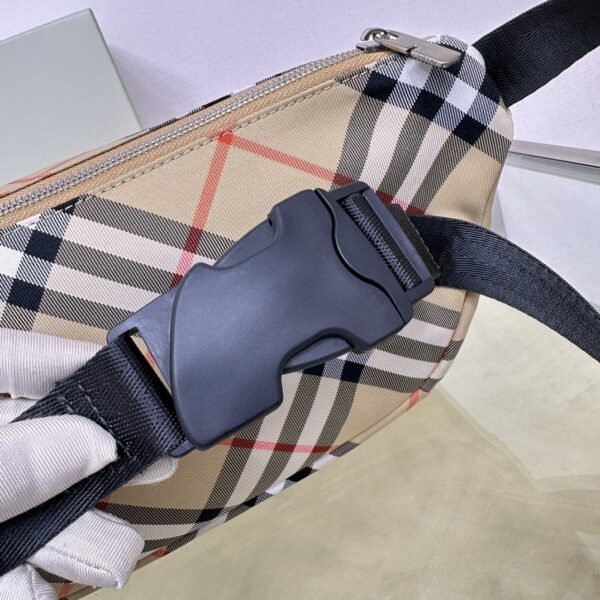 Belt Bag - Burberry - Image 4