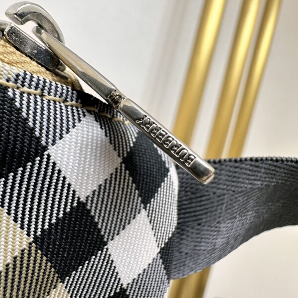 Belt Bag - Burberry - Image 5