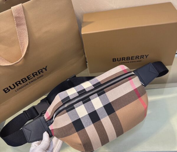 Belt Bag - Burberry - Image 9