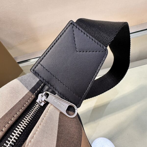 Belt Bag - Burberry - Image 5