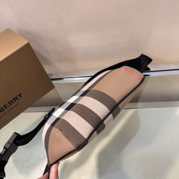 Belt Bag - Burberry - Image 6
