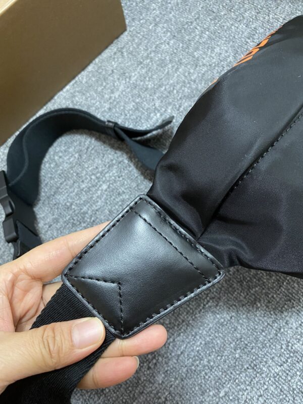Belt Bag - Burberry - Image 7