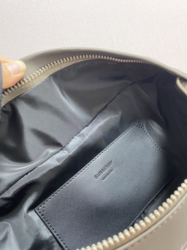 Belt Bag - Burberry - Image 7
