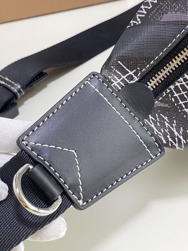 Belt Bag - Burberry - Image 2