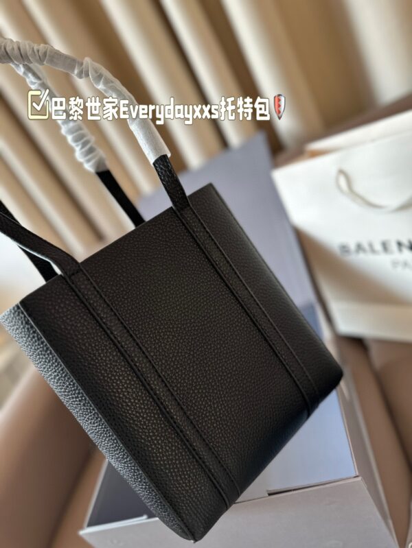 Everyday Tote - Image 2
