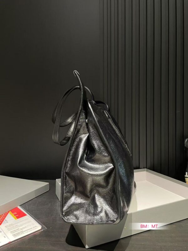 Everyday Tote - Image 2