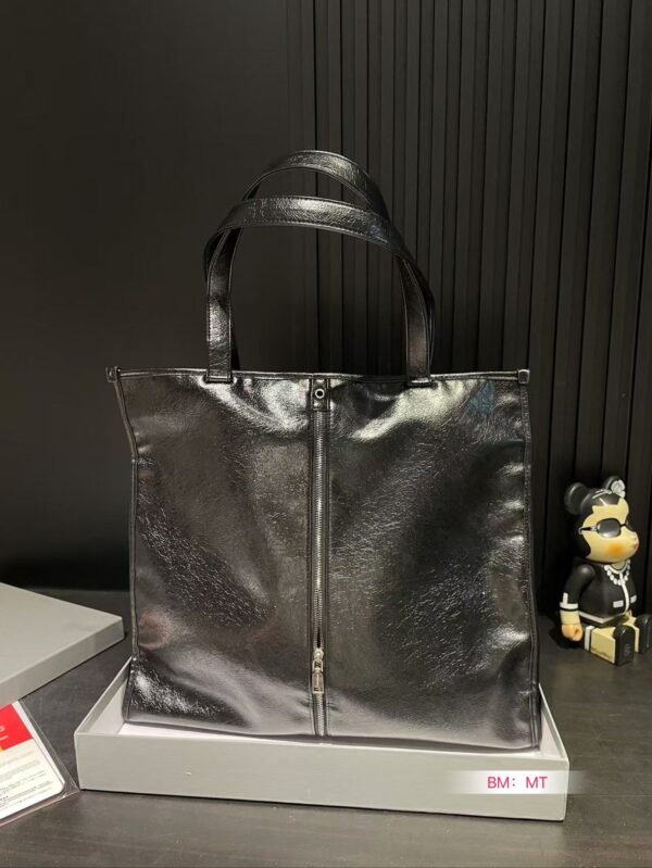 Everyday Tote - Image 7