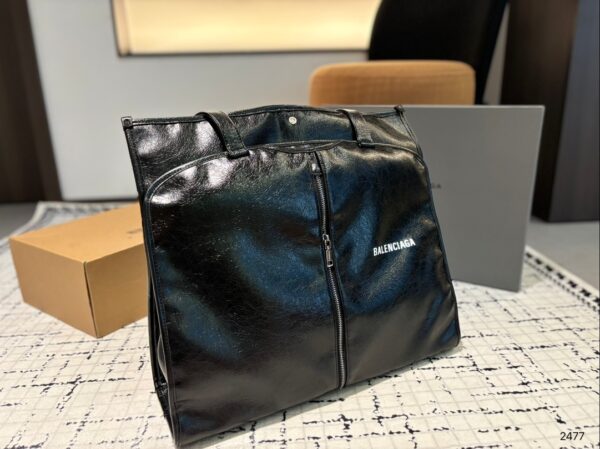 Everyday Tote - Image 2