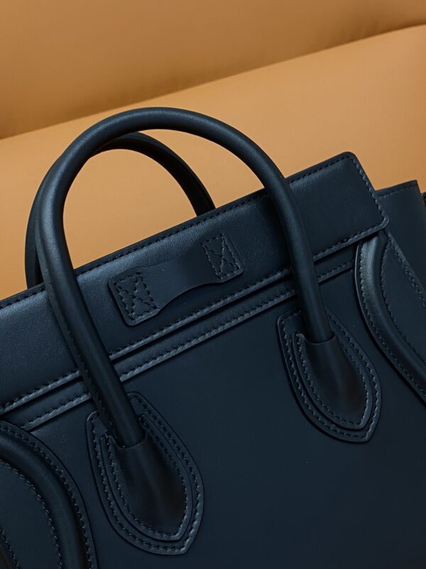 Luggage - Image 7