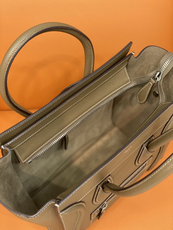 Luggage - Image 8