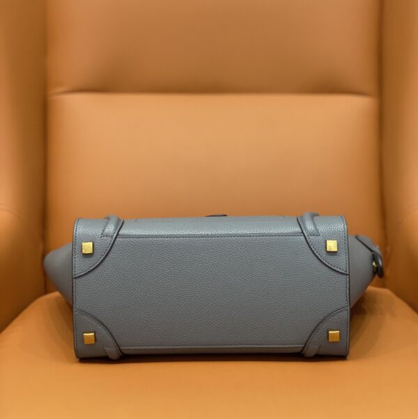 Luggage - Image 5