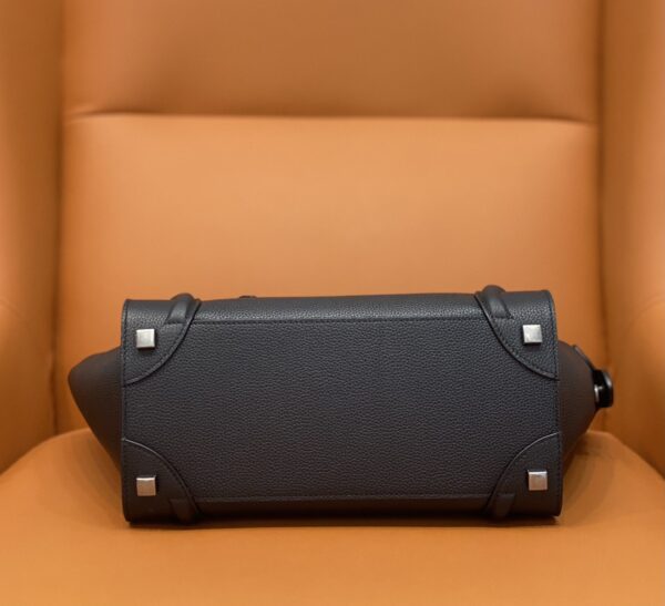 Luggage - Image 4