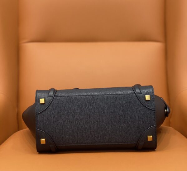 Luggage - Image 4