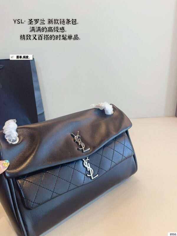 Loulou - Image 5