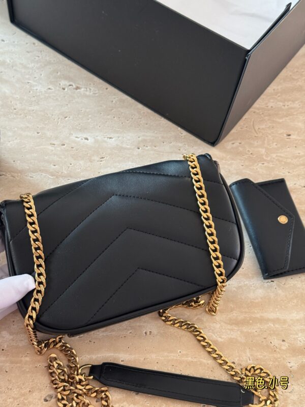 Loulou - Image 8