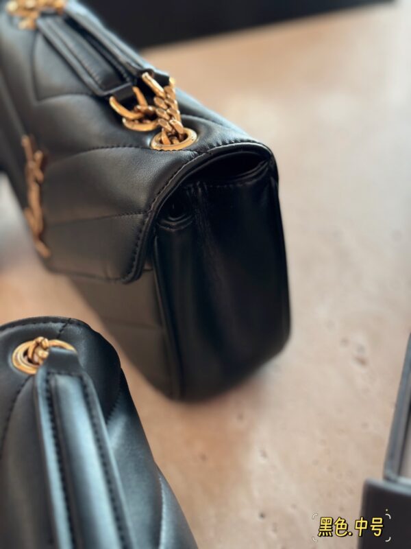 Loulou - Image 5