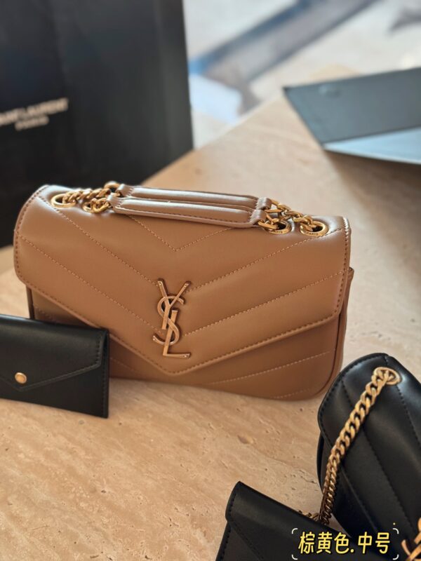 Loulou - Image 2