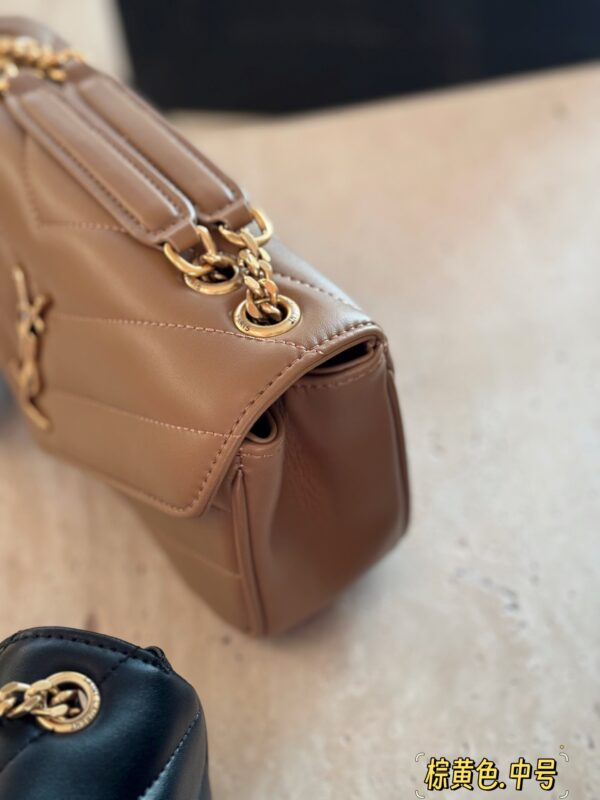 Loulou - Image 4