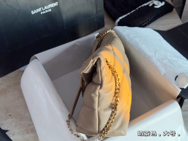 Loulou - Image 6