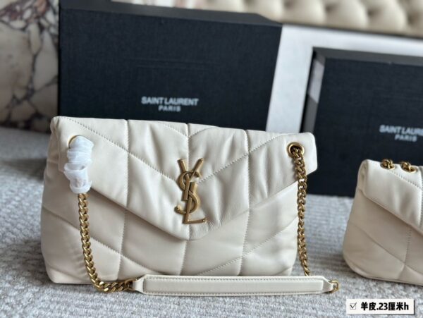 Loulou - Image 7