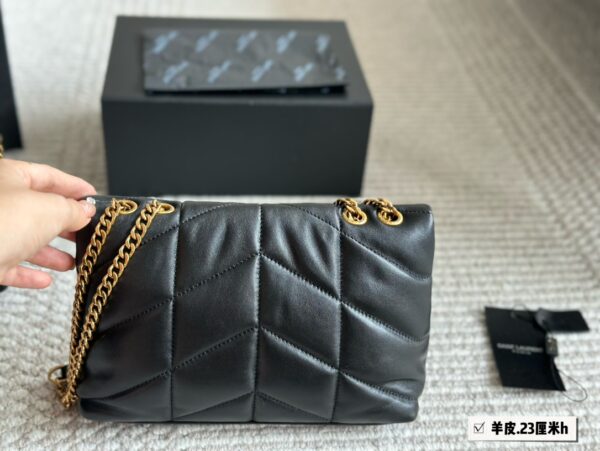Loulou - Image 5