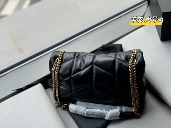 Loulou - Image 4