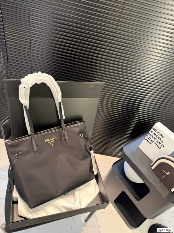 Double Tote