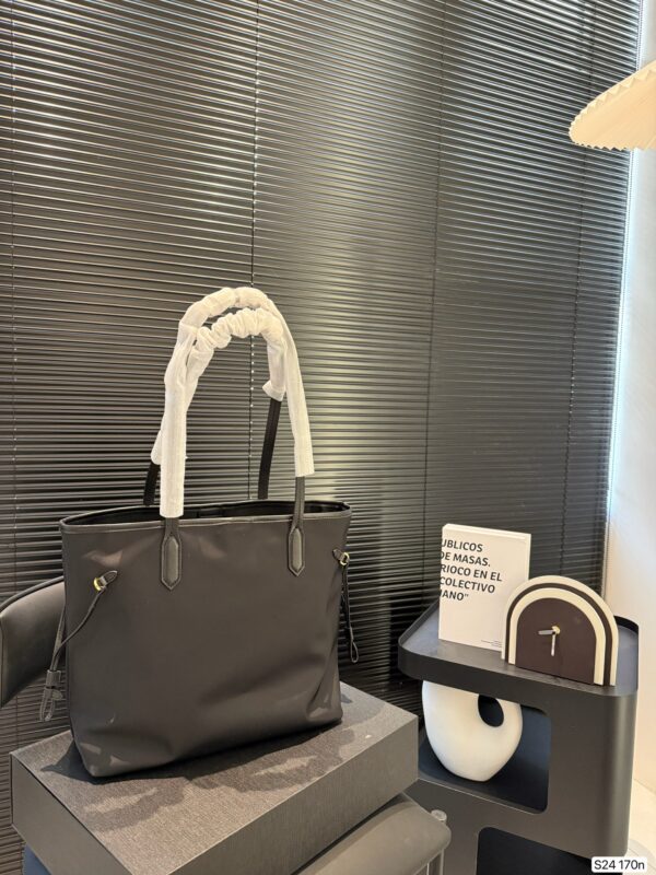 Double Tote - Image 3