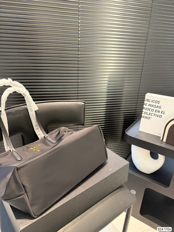Double Tote - Image 4