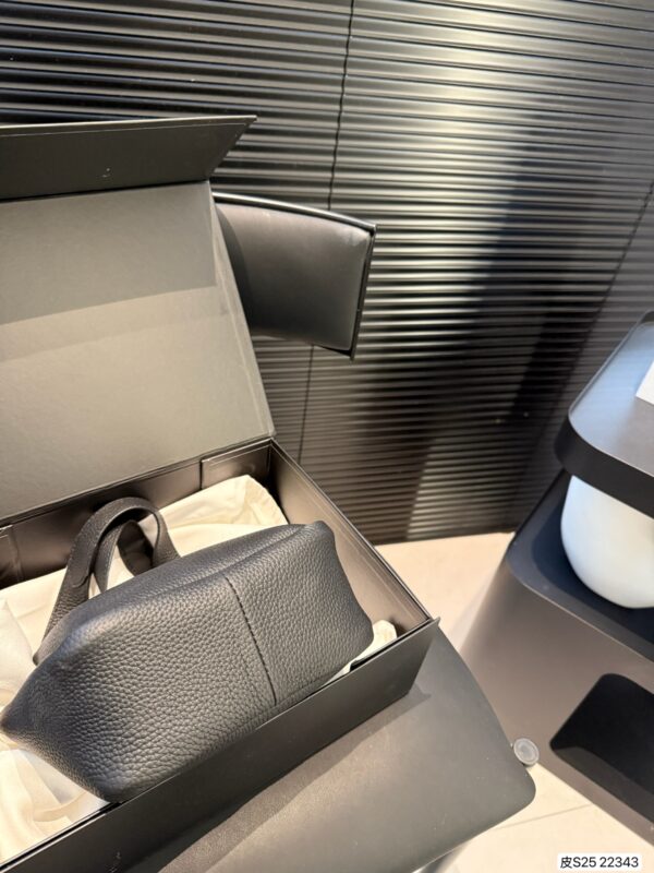 Double Tote - Image 7