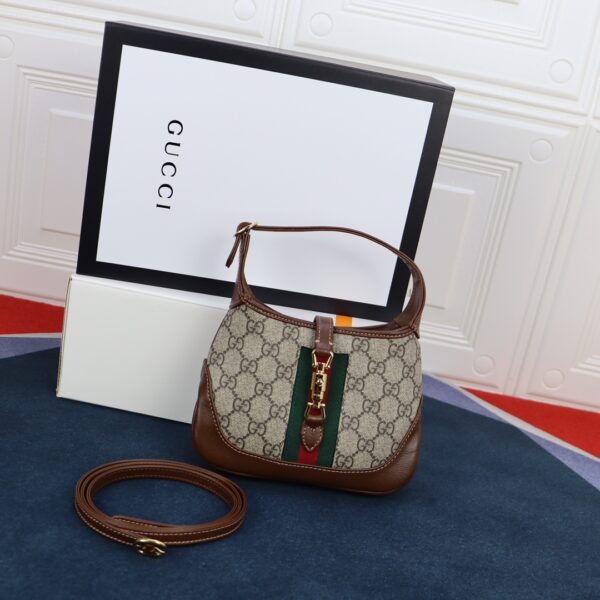 Jackie - Image 5