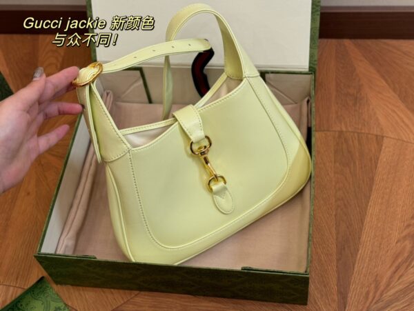 Jackie - Image 5
