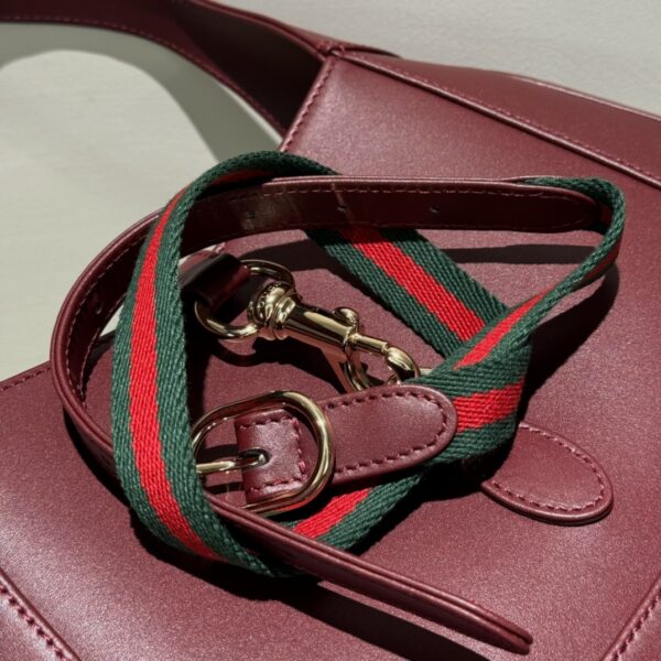 Jackie - Image 6
