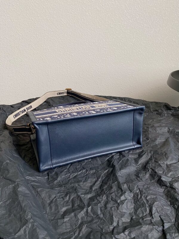 Book Tote - Image 2
