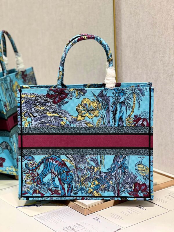 Book Tote - Image 5