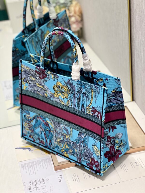 Book Tote - Image 6