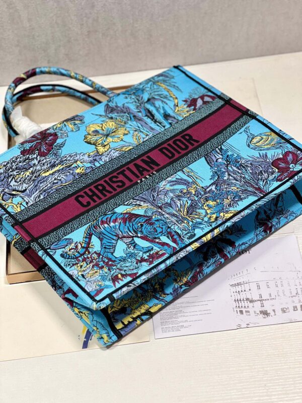 Book Tote - Image 8