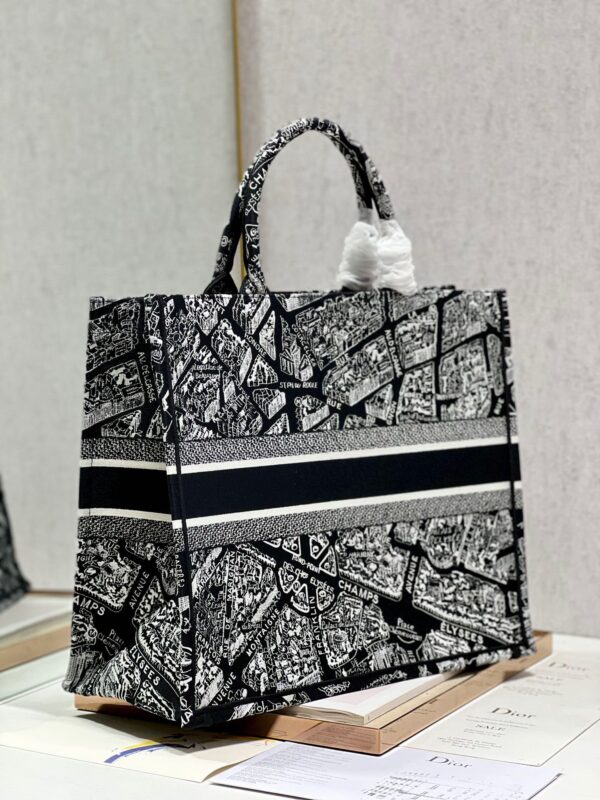 Book Tote - Image 5
