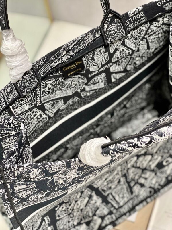 Book Tote - Image 7