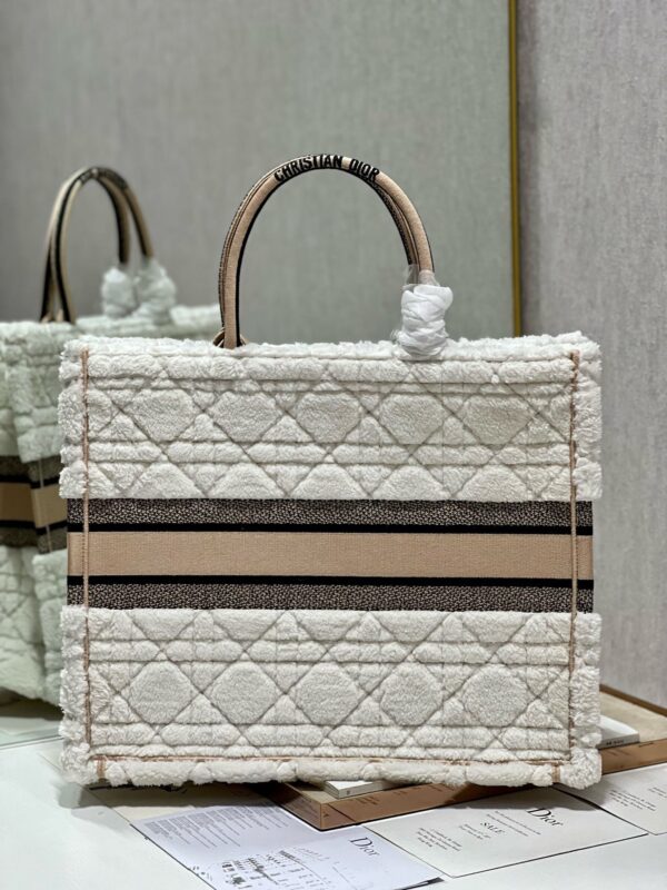 Book Tote - Image 5