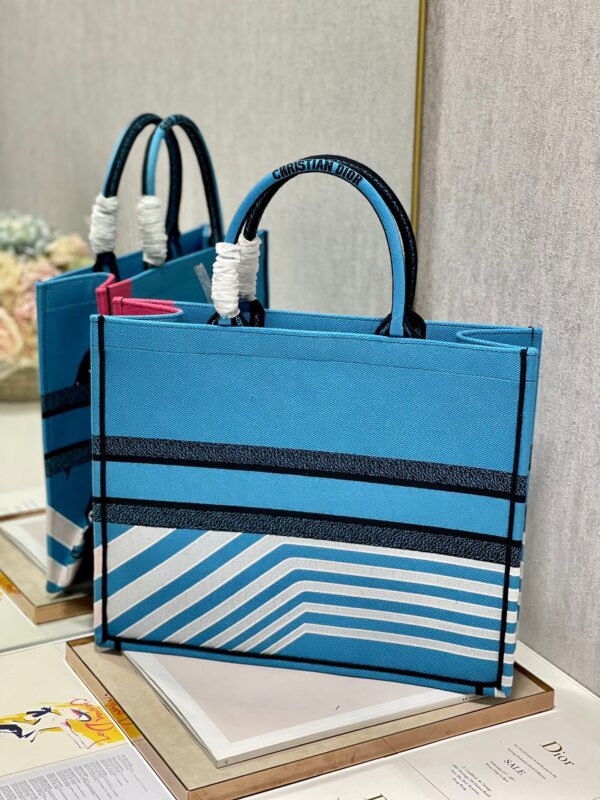 Book Tote - Image 7