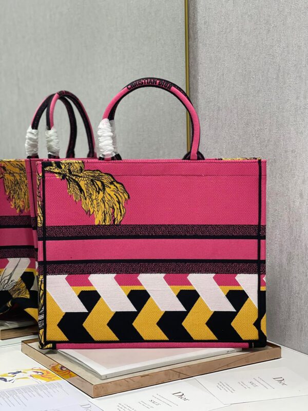 Book Tote - Image 7