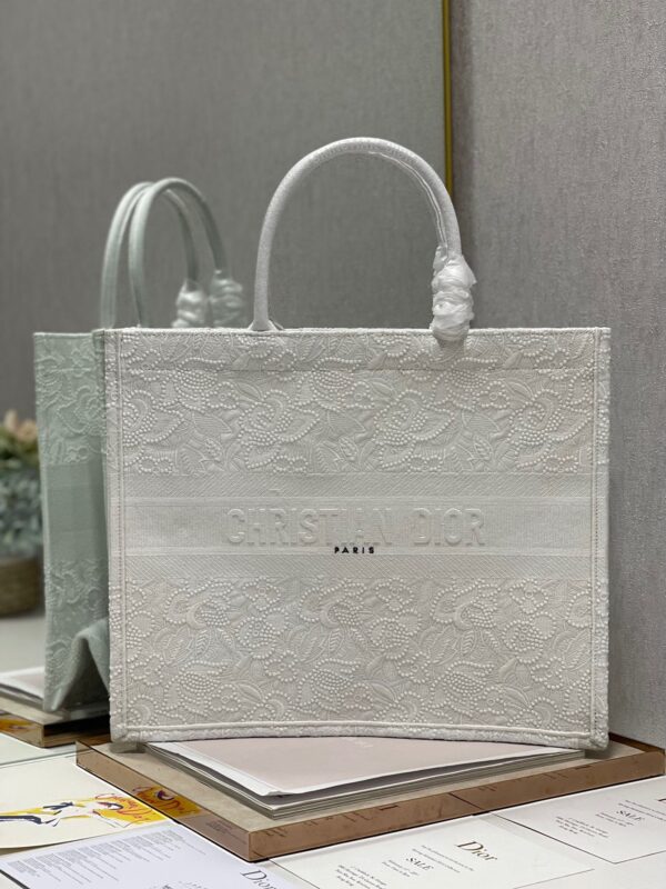 Book Tote