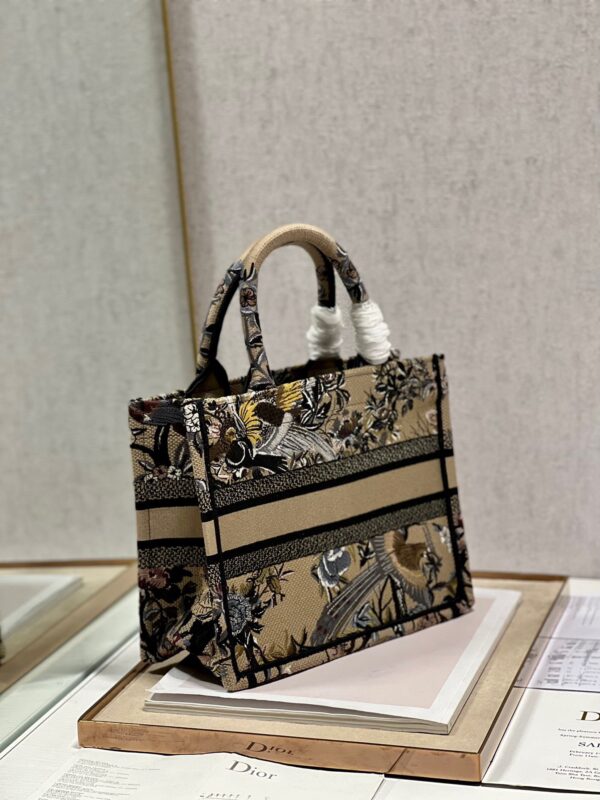 Book Tote - Image 4