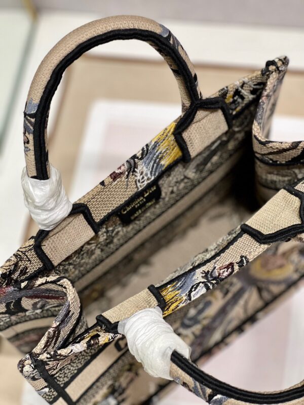 Book Tote - Image 5