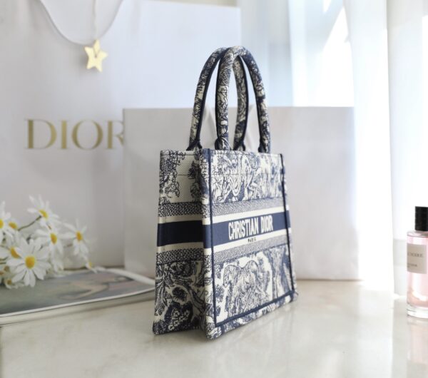 Book Tote - Image 4
