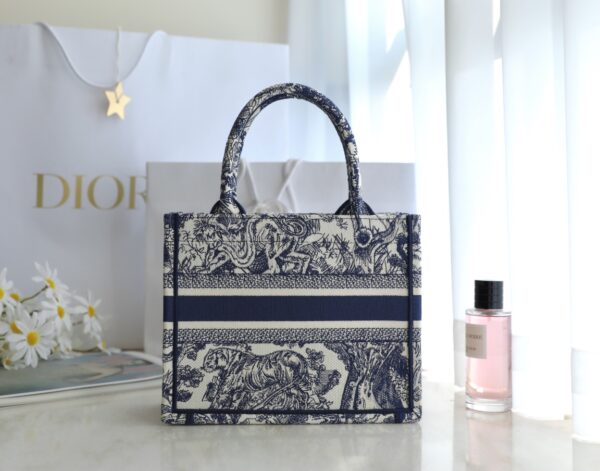Book Tote - Image 5