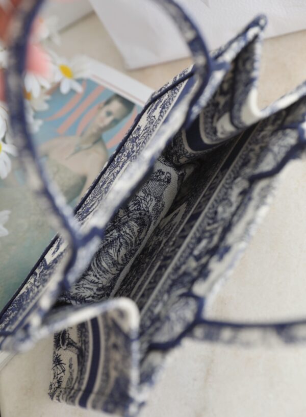 Book Tote - Image 8